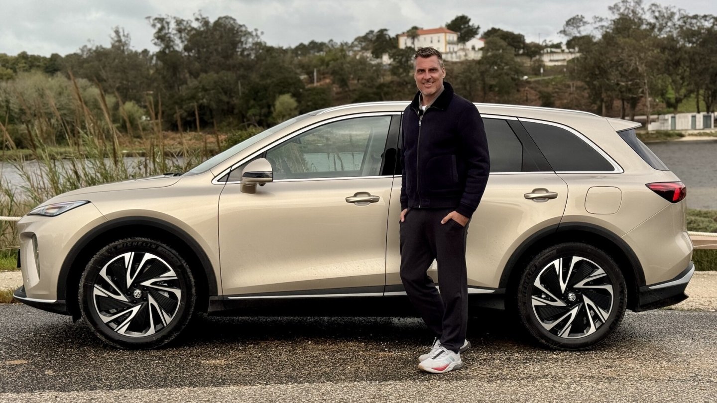 Das Design des MGS6 EV ist zurückhaltend. Die Farbe des Testwagens heißt Stratford Golden.