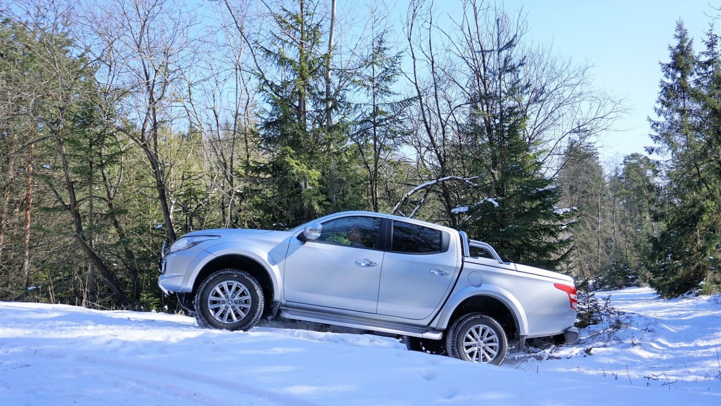 Mit der Doppelkabine bietet der Mitsubishi L200 viel Platz im Innenraum. Mit der Doppelkabine bietet der Mitsubishi L200 viel Platz im Innenraum.