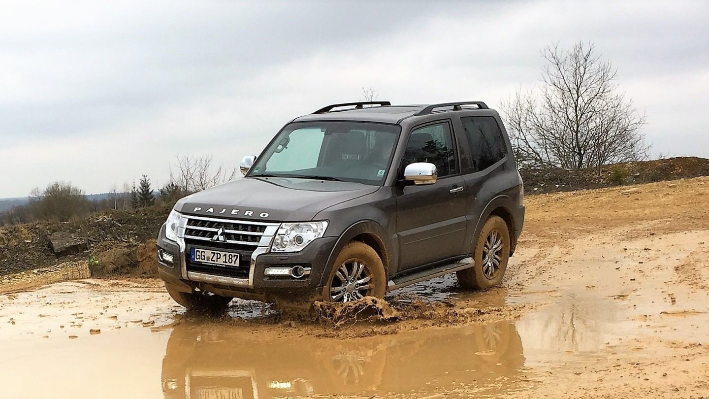 Mitsubishi Pajero Diamant Edition