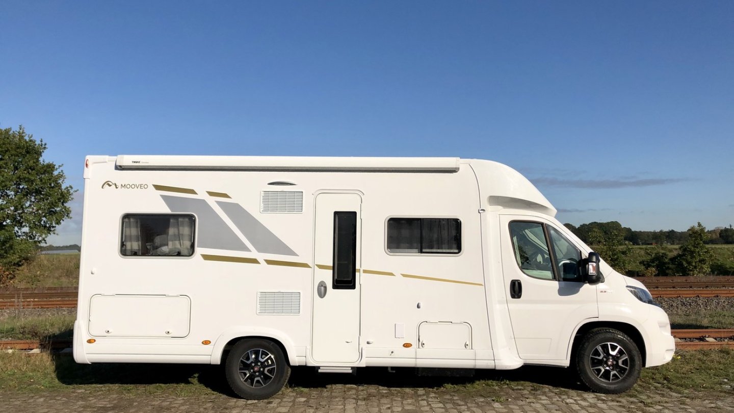 Das Wohnmobil ist 7,15 Meter lang. Das Wohnmobil ist 7,15 Meter lang.