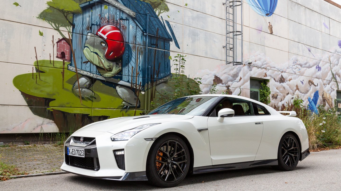 Nissan GT-R Prestige Edition Nissan GT-R Prestige Edition