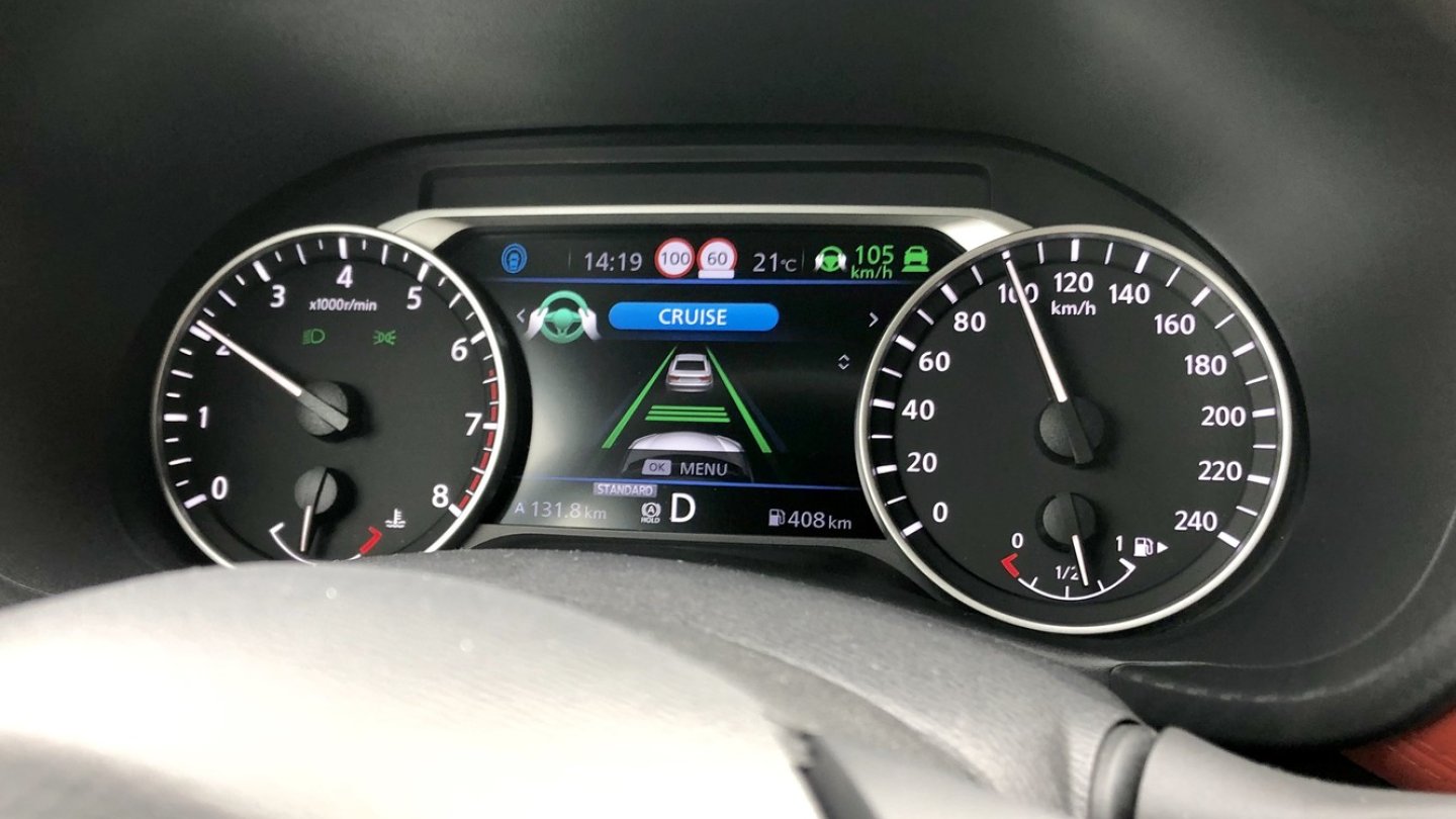 ProPilot hält den Juke mit DCT auf Abstand und in der Spur. ProPilot hält den Juke mit DCT auf Abstand und in der Spur.
