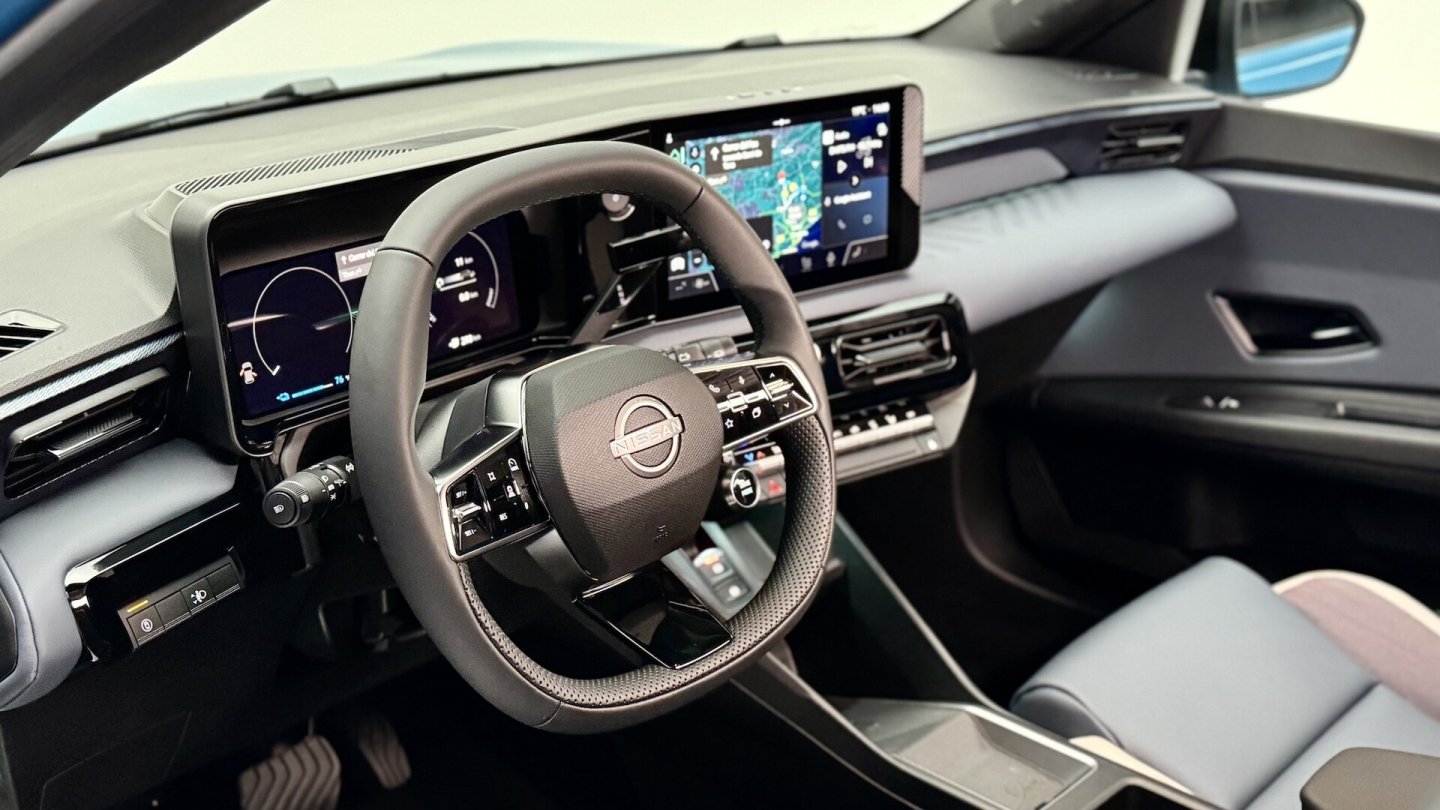 Das Cockpit ist aus dem R5 bekannt. Auch der Micra nutzt die Google-Software für Navi und Co. Das Cockpit ist aus dem R5 bekannt. Auch der Micra nutzt die Google-Software für Navi und Co.