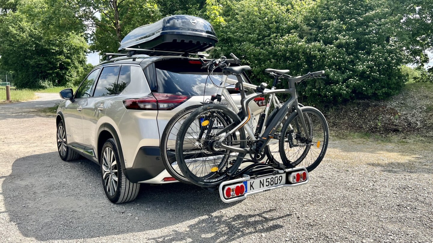 Auch das E-Bike Urtopia Carbon 1 (vorne) trat in diesem Sommer zum Test an. Auch das E-Bike Urtopia Carbon 1 (vorne) trat in diesem Sommer zum Test an.