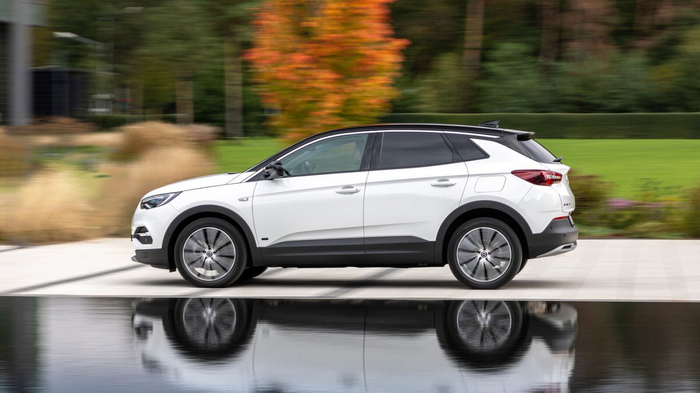 Opel Grandland X Hybrid 2020