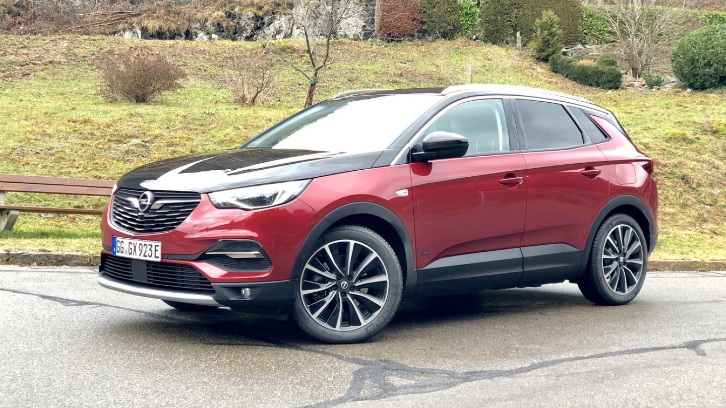 Opel Grandland X Hybrid4