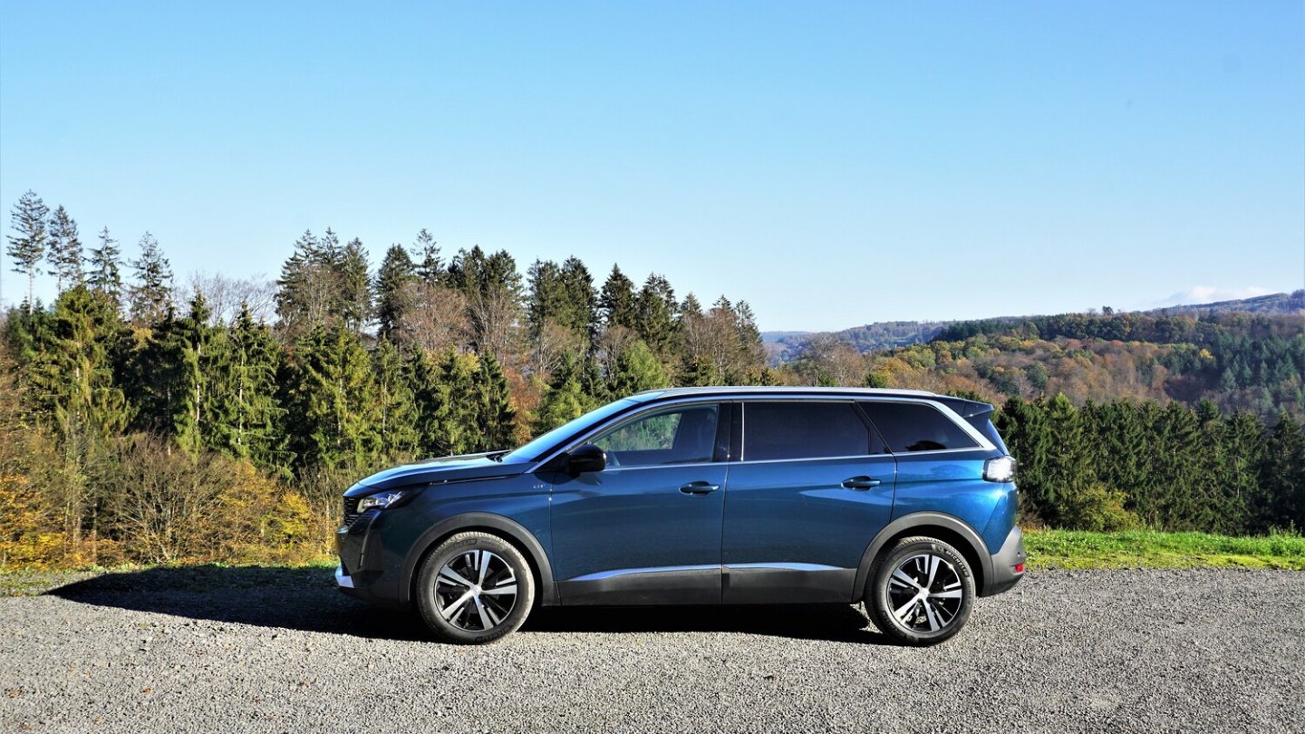 Peugeot hat eine lange Tradition bei Familienautos. Ihr folgt der 5008. Peugeot hat eine lange Tradition bei Familienautos. Ihr folgt der 5008.