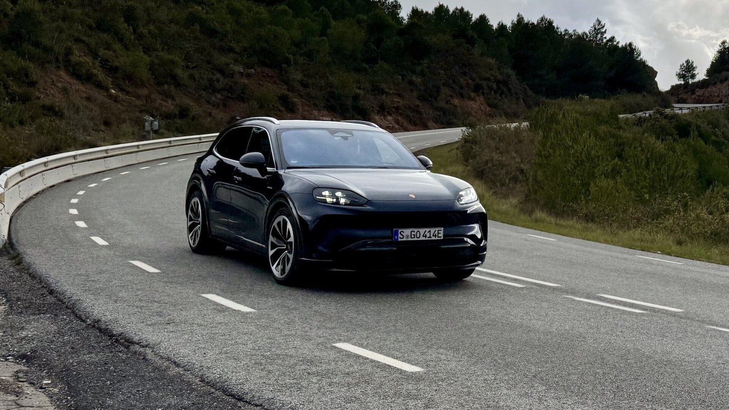 Porsche Cayenne Electric (2026)