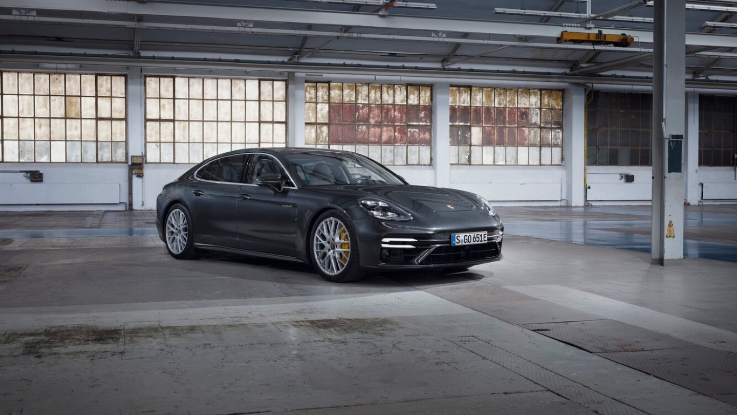 Porsche Panamera Turbo S E-Hybrid 2021