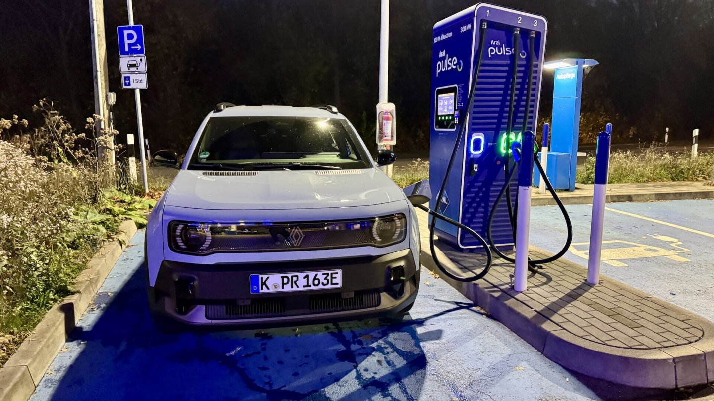 Wir tanken nicht nur, wir laden auch.