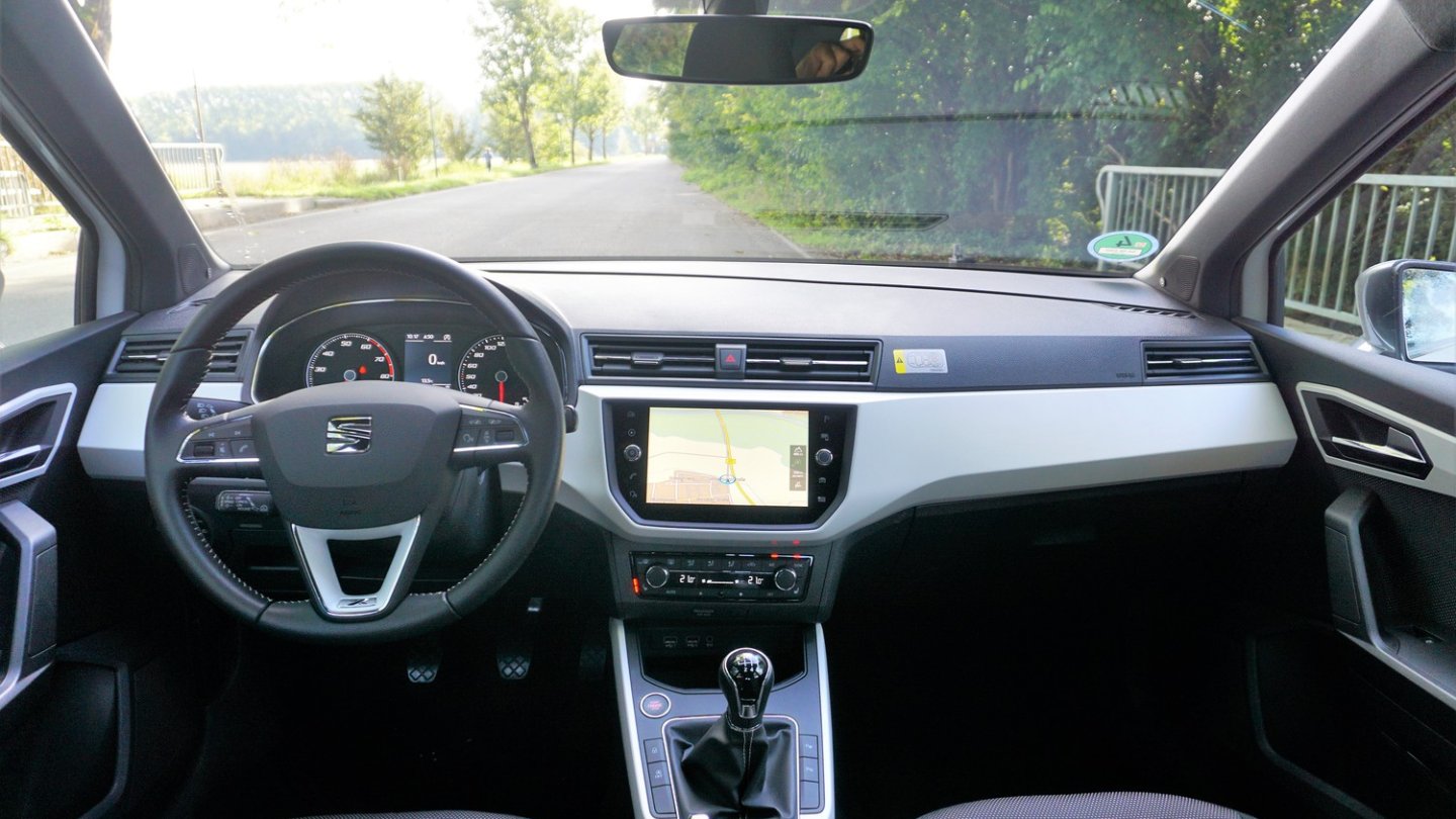 Das Cockpit übernimmt der Seat Arona aus dem Ibiza. Das Cockpit übernimmt der Seat Arona aus dem Ibiza.
