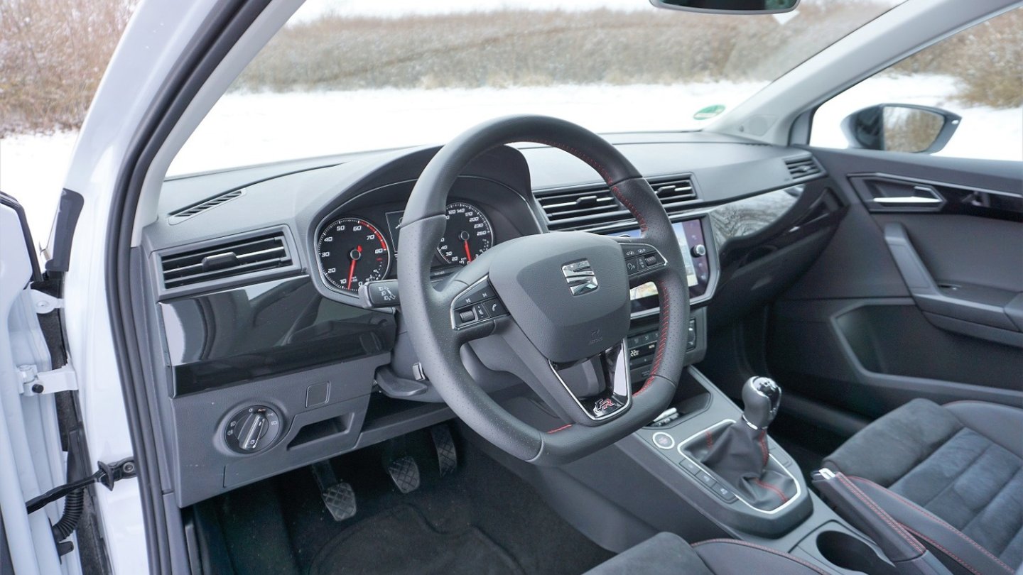Das Cockpit wirkt einladend, entspricht aber in sämtlichen Details den Konzernvorgaben. Das Cockpit wirkt einladend, entspricht aber in sämtlichen Details den Konzernvorgaben.