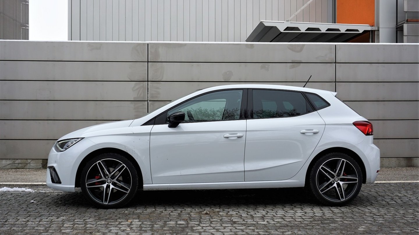 Den Seat Ibiza gibt es nur noch als Fünftürer. Der Kombi wird durch den Arona ersetzt. Den Seat Ibiza gibt es nur noch als Fünftürer. Der Kombi wird durch den Arona ersetzt.
