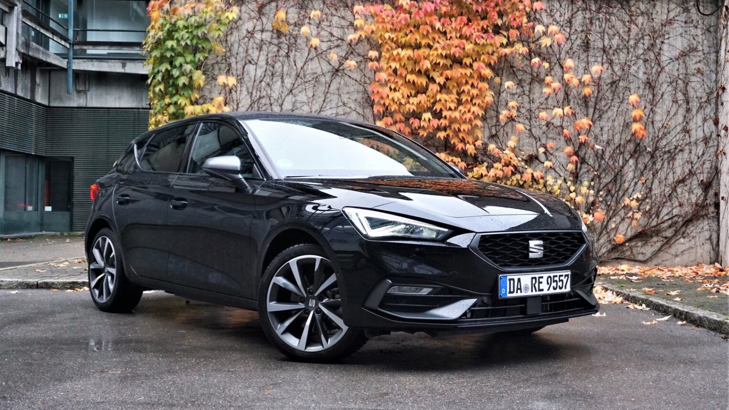 Den Leon e-Hybrid gibt es als Xcellence und FR. Den Leon e-Hybrid gibt es als Xcellence und FR.