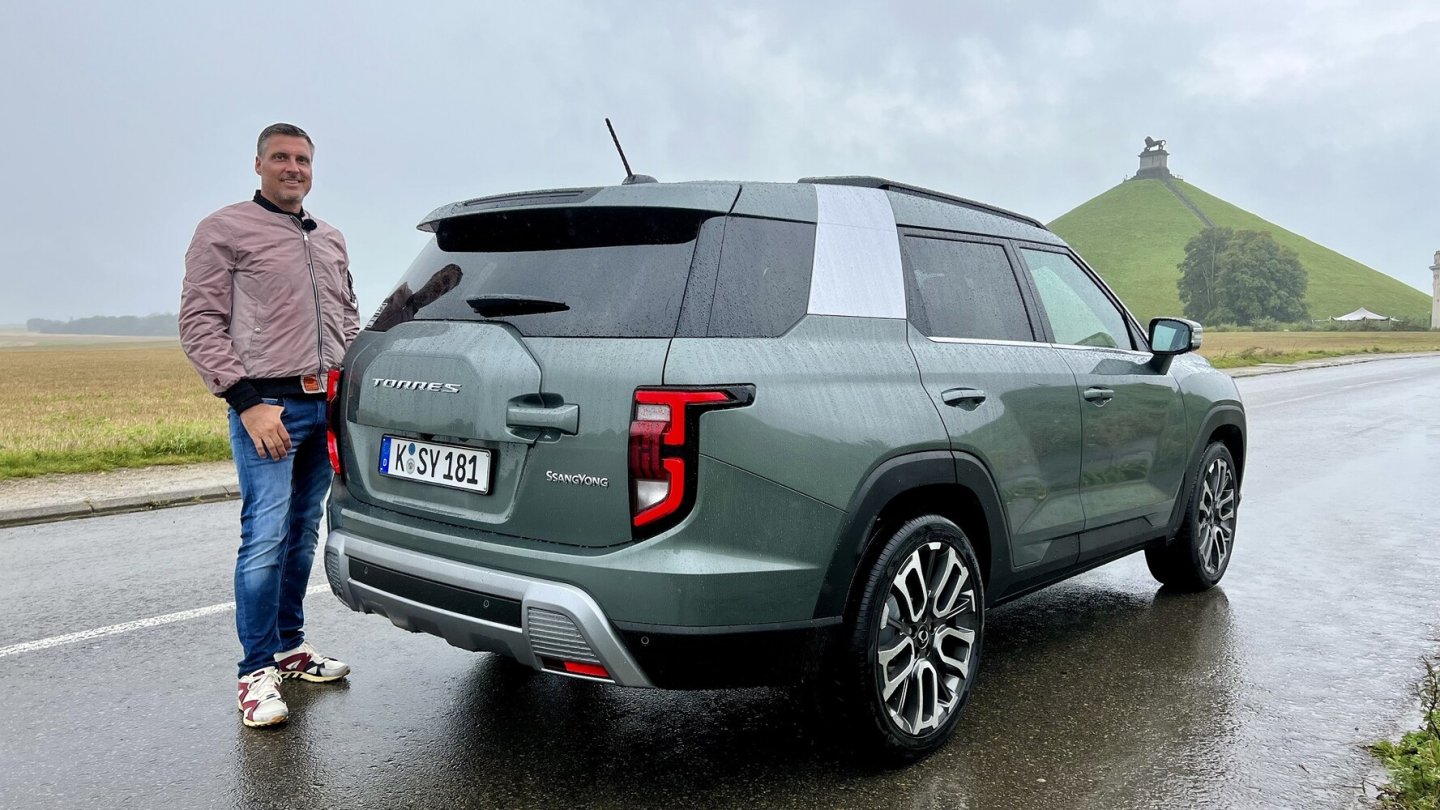 Der SsangYong Torres steht ab September 2023 bei den Händlern. Der SsangYong Torres steht ab September 2023 bei den Händlern.