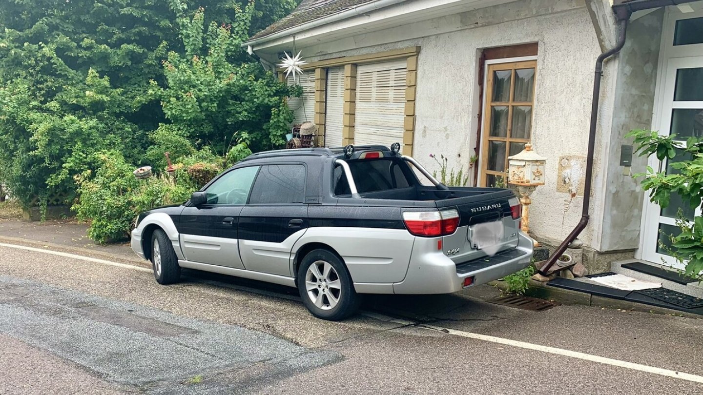 153 Exemplare des Subaru Baja Sport holte der Importeur 2003 zu uns. 153 Exemplare des Subaru Baja Sport holte der Importeur 2003 zu uns.