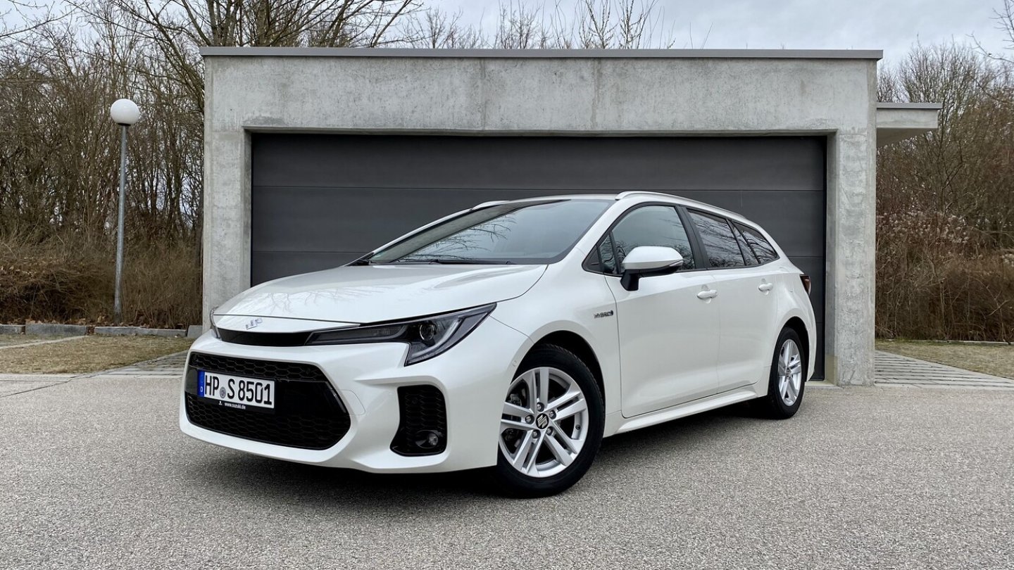Suzuki Swace (2021)