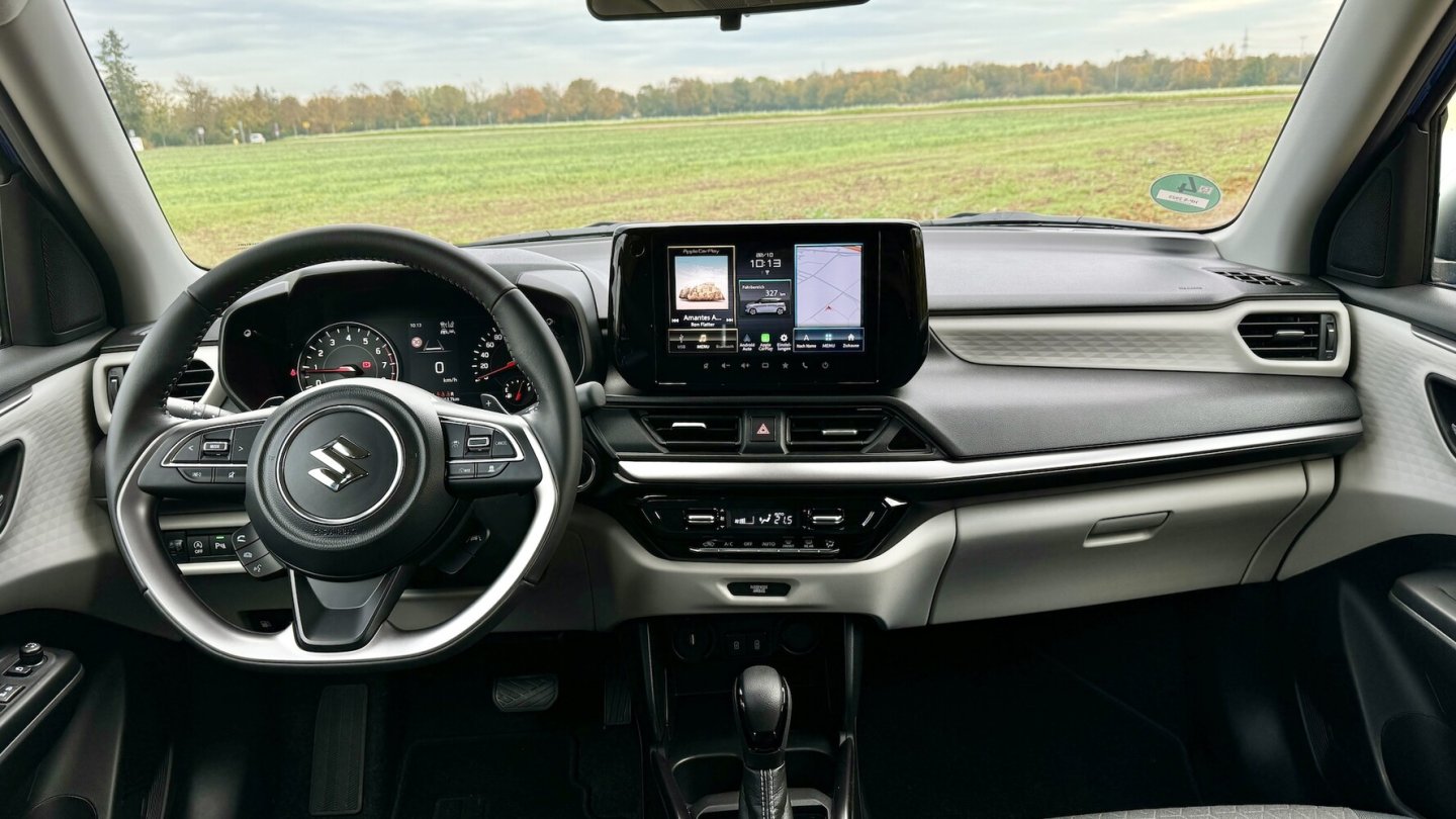 Die Bedienung im Cockpit des Swift dürfte niemanden vor große Probleme stellen. Die Bedienung im Cockpit des Swift dürfte niemanden vor große Probleme stellen.