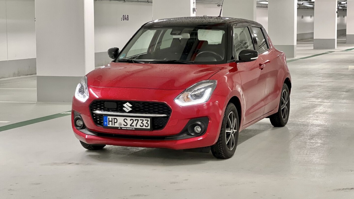 Von Januar bis einschließlich November 2021 wurde der Suzuki Swift bei uns 6.577-mal zugelassen. Von Januar bis einschließlich November 2021 wurde der Suzuki Swift bei uns 6.577-mal zugelassen.