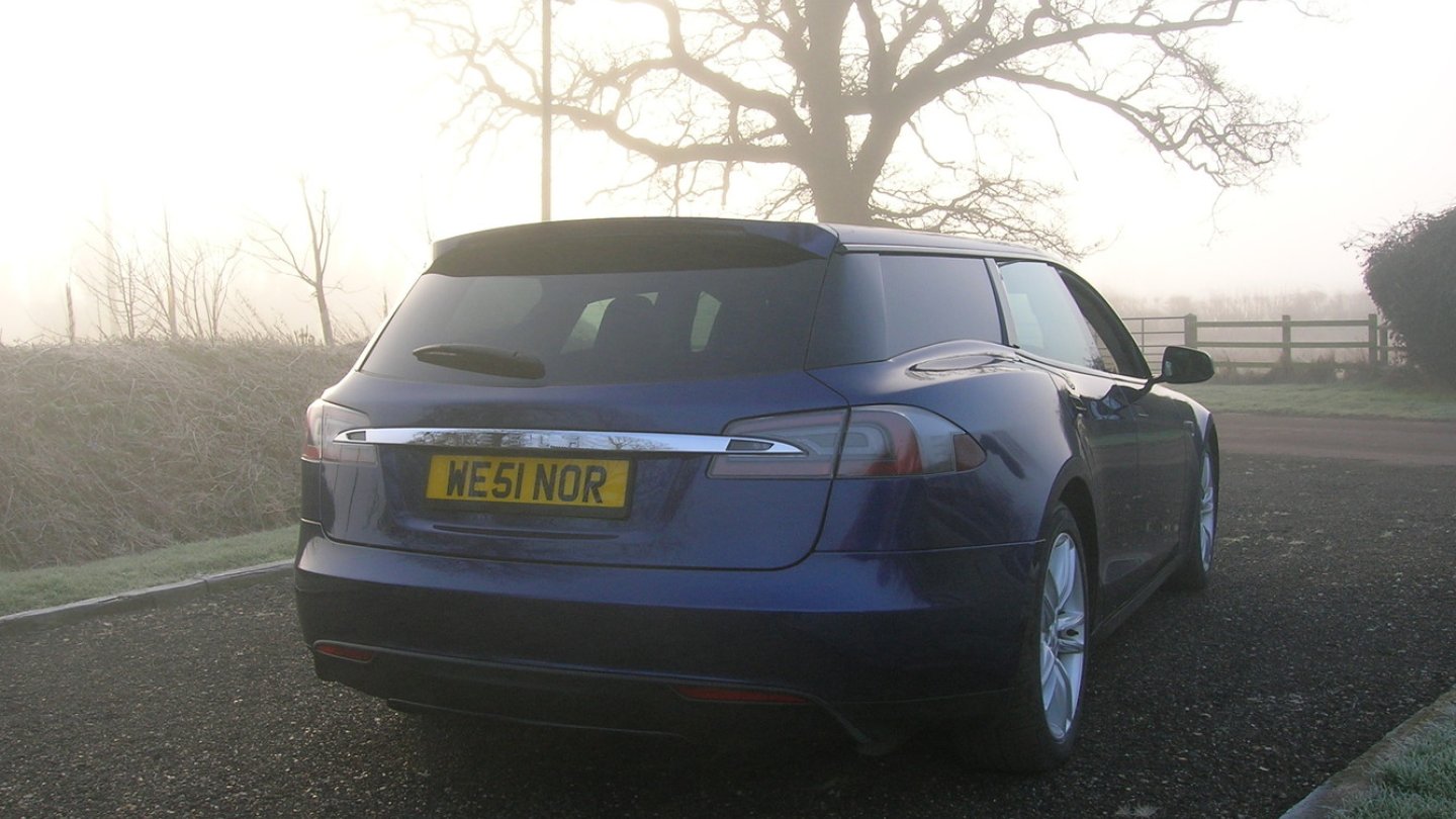 Tesla Model S Shooting Brake