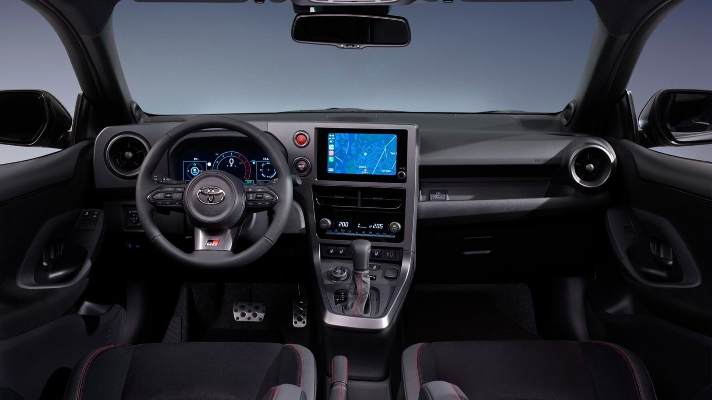 Das neue Cockpit soll mehr Fokus auf den Fahrer richten. Das neue Cockpit soll mehr Fokus auf den Fahrer richten.