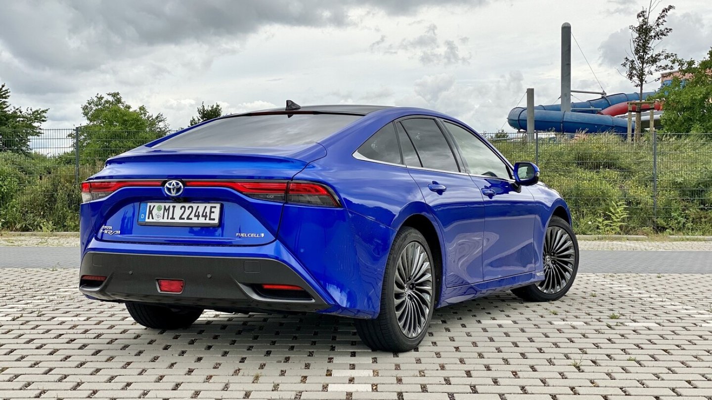 Die Preisliste des Toyota Mirai beginnt bei 63.900 Euro. Die Preisliste des Toyota Mirai beginnt bei 63.900 Euro.