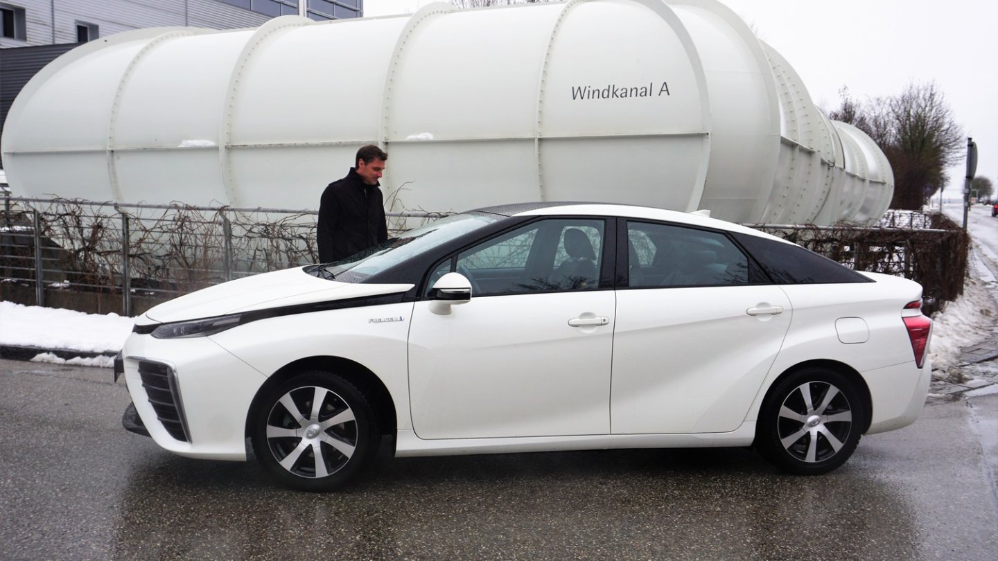 Nicht grundlos rund: die Form des Mirai soll an einen Wassertropfen erinnern. Nicht grundlos rund: die Form des Mirai soll an einen Wassertropfen erinnern.