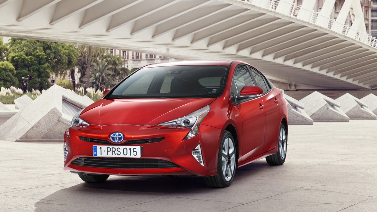 Hier der 'normale' Prius für den direkten Vergleich - wirkt auf den ersten Blick stimmiger. Hier der 'normale' Prius für den direkten Vergleich - wirkt auf den ersten Blick stimmiger.