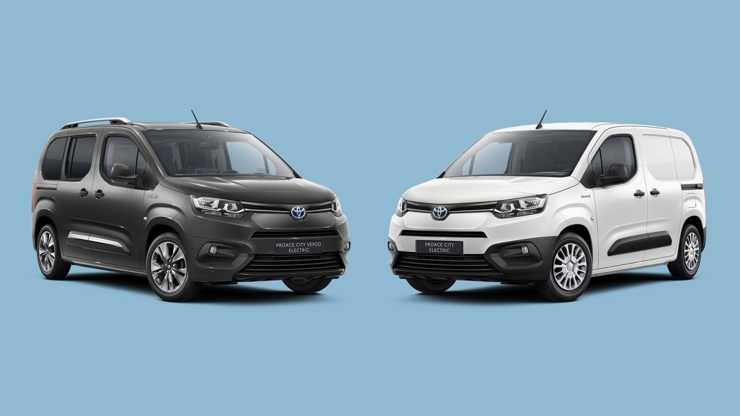 Links die PKW-Version Verso, rechts der Transporter. Links die PKW-Version Verso, rechts der Transporter.