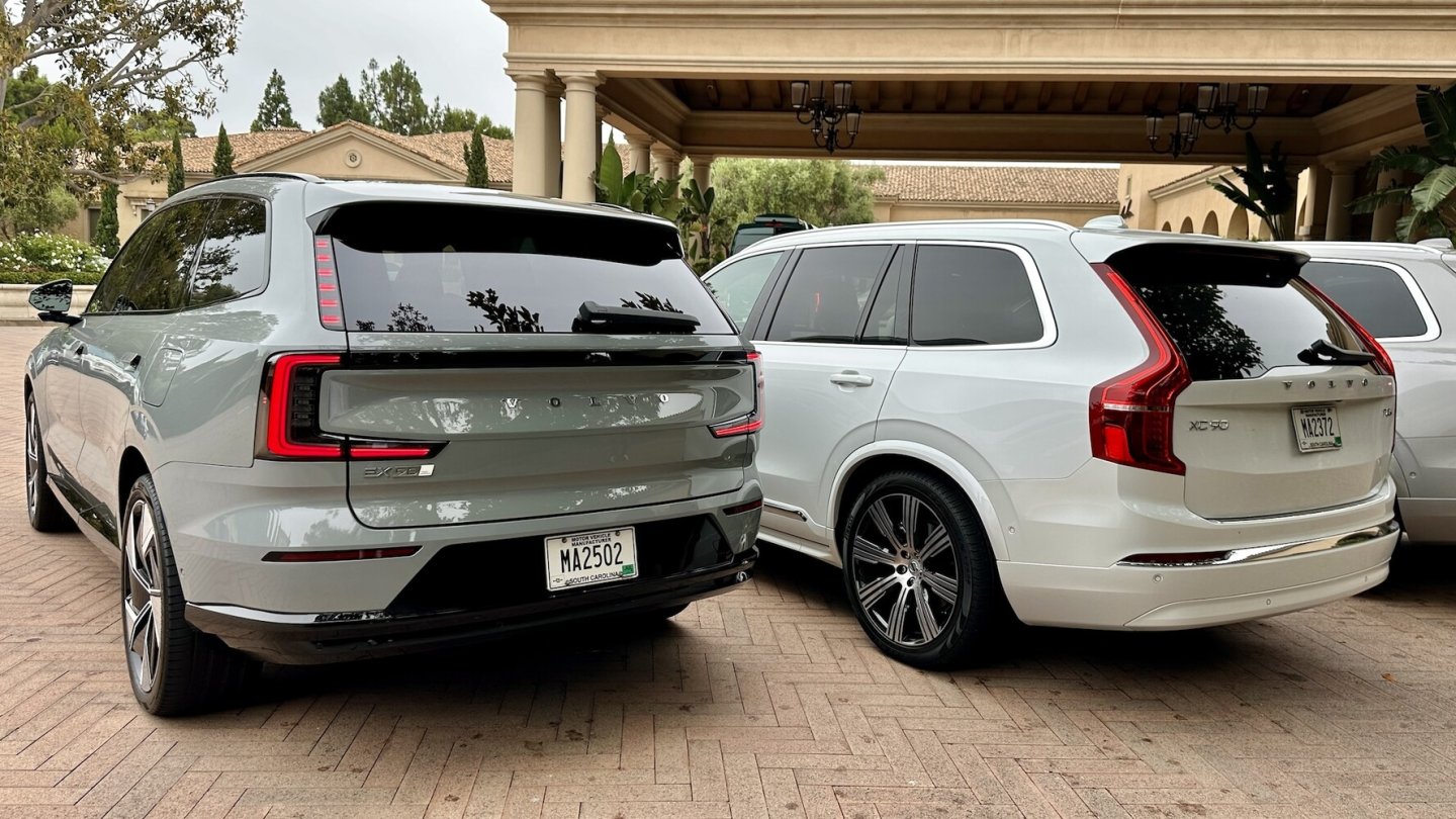 Der neue EX90 - hier links zu sehen - kommt zusätzlich zum XC90 ins Programm. Der neue EX90 - hier links zu sehen - kommt zusätzlich zum XC90 ins Programm.