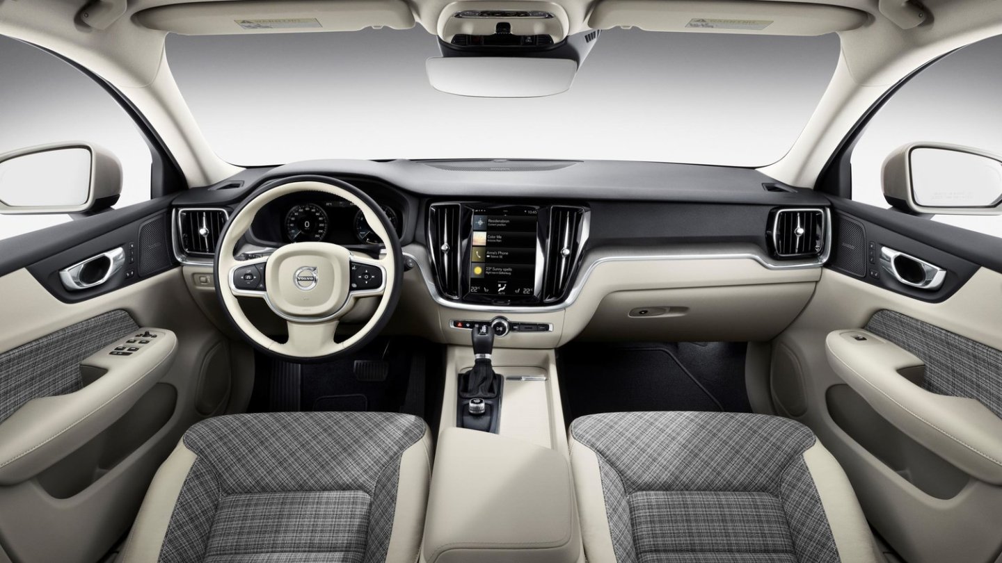 Auch der V60 zeigt das aktuelle Volvo-Cockpit Design. Schick. Auch der V60 zeigt das aktuelle Volvo-Cockpit Design. Schick.