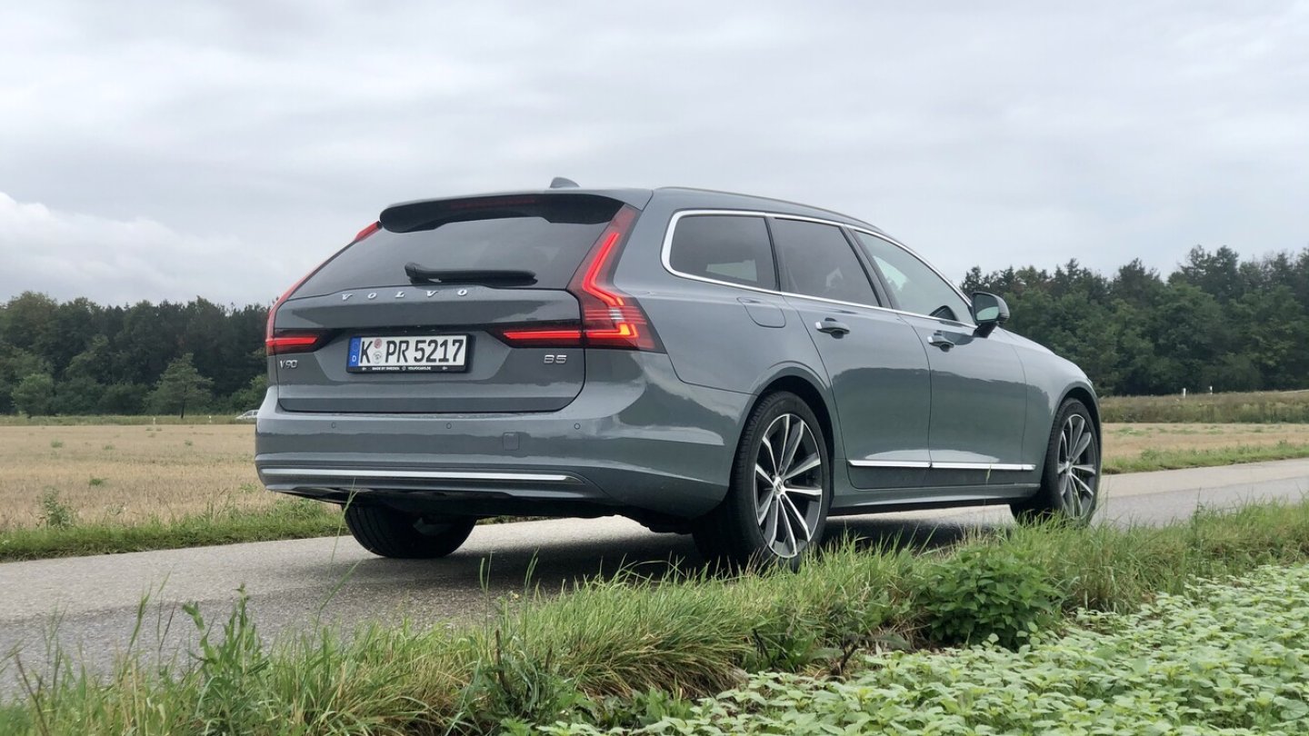 Der gut ausgestattete Testwagen kostet laut Liste über 78.000 Euro. Der gut ausgestattete Testwagen kostet laut Liste über 78.000 Euro.