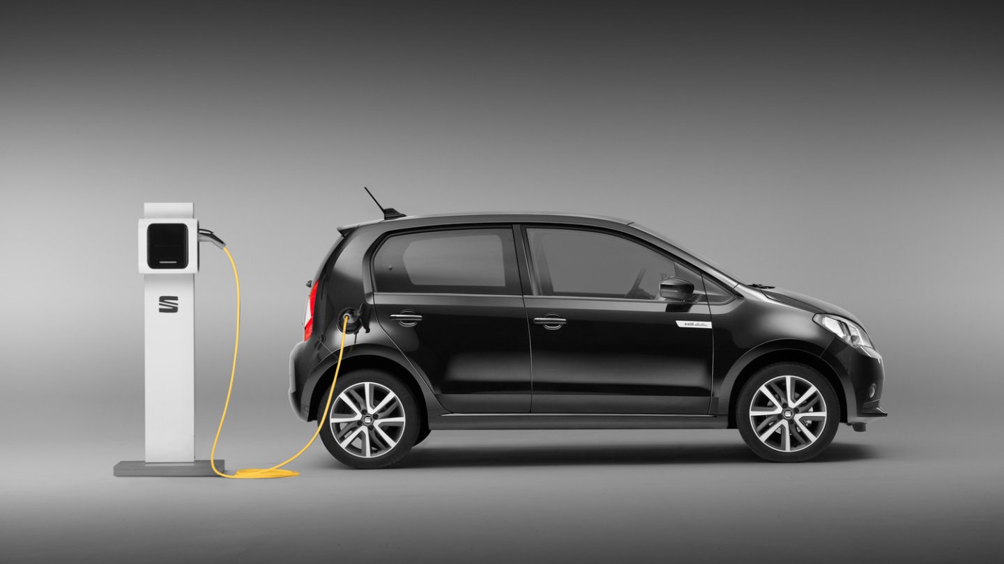 Seat zeigt den mit dem e-Up baugleichen Mii Electric. Seat zeigt den mit dem e-Up baugleichen Mii Electric.