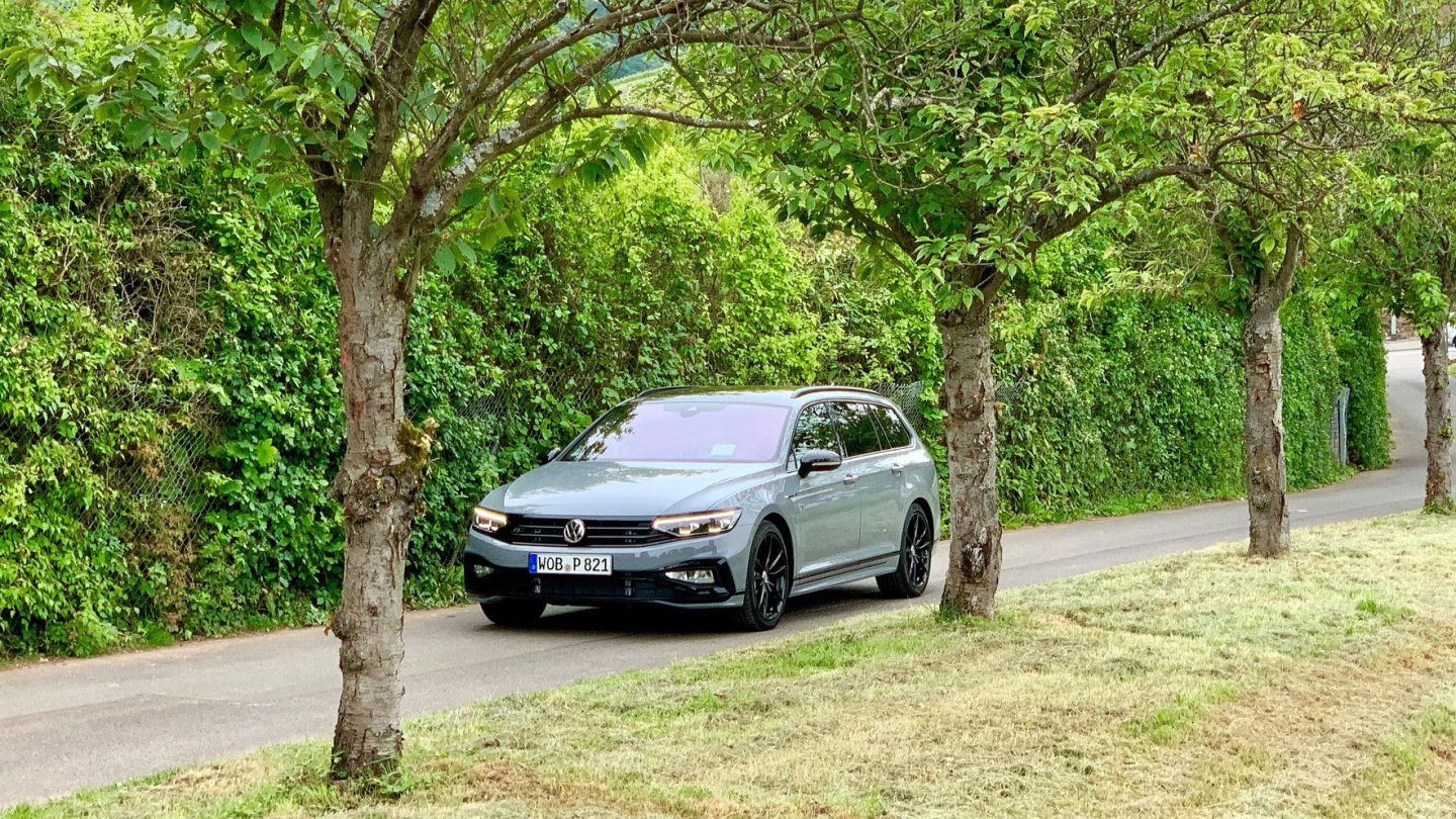 VW Passat R-Line Edition 2019